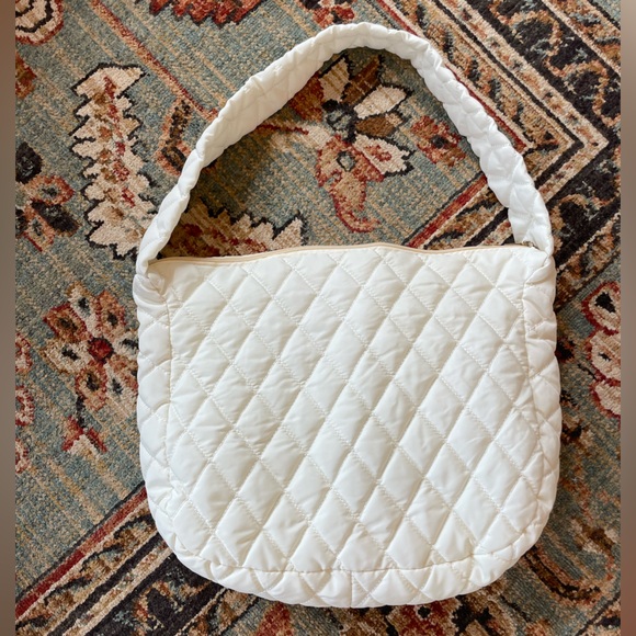 Quilted Puffer Shoulder Tote Bag Cream Carryall travel bag Medium Large - Picture 3 of 9